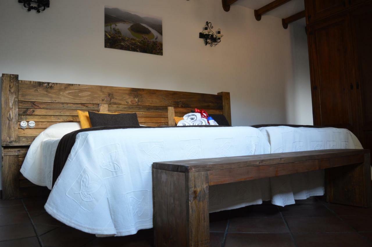 Las Estrebedes Casa Rural Guest House Caminomorisco Eksteriør bilde